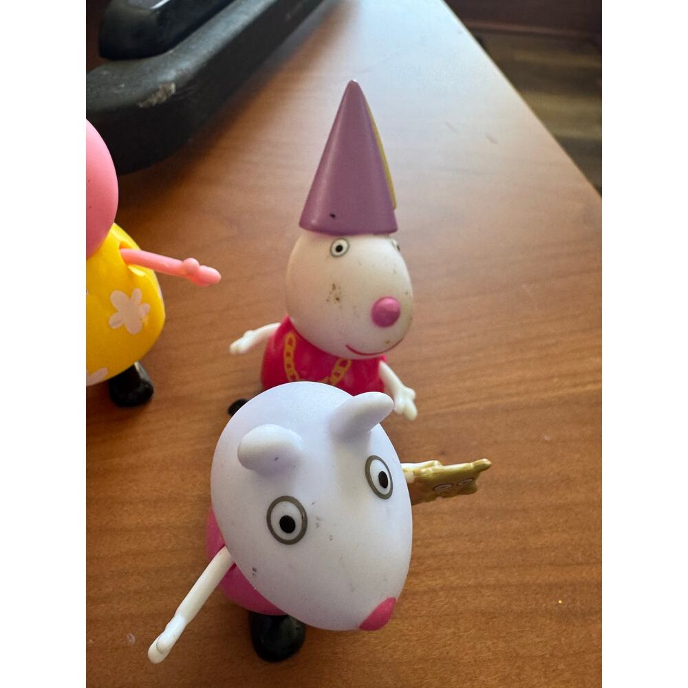 Peppa Pig Figure Lot of 11 Jazwares 2003 Including Suzy Sheep - Picture 10 of 10